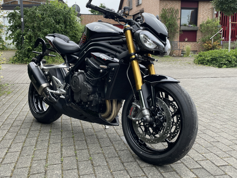 Speed Triple 1200 RS